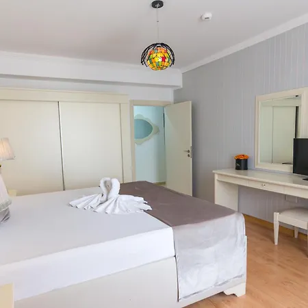 Phoenicia 마마이아