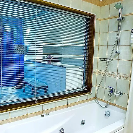 Phoenicia Aparthotel 4*