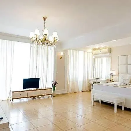 Phoenicia Mamaia