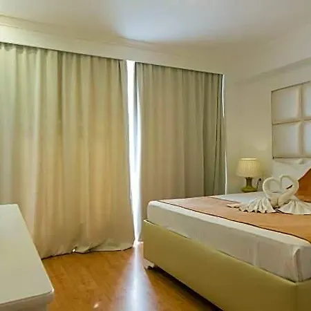 Aparthotel Phoenicia Mamaia