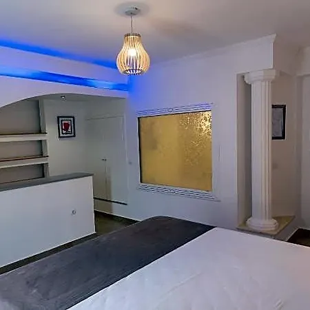 Phoenicia Mamaia