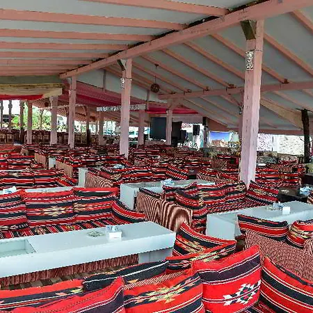 Hotel apartamentowy Phoenicia Mamaja