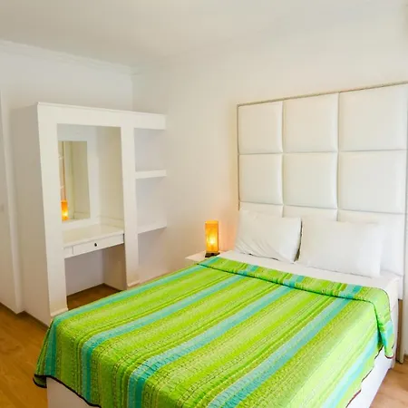 Phoenicia Aparthotel 4*