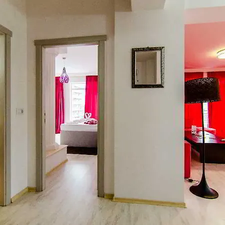 Phoenicia 4*