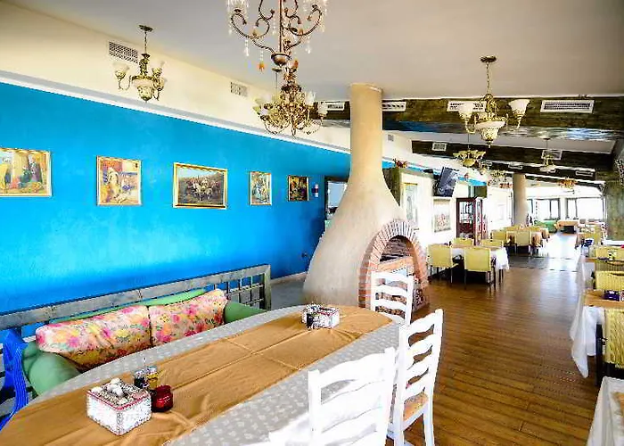 Phoenicia Aparthotel 4*