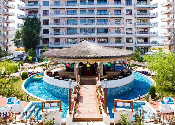 Phoenicia Apartmanhotel 4*