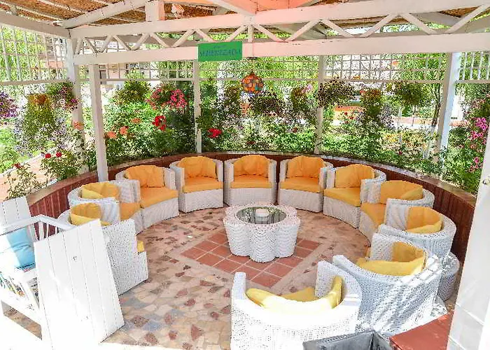 Phoenicia Aparthotel